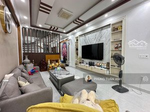 nhà xây độc lập mặt ngõ 9m tại phủ thượng đoạn gần thcs đông hải 80m2