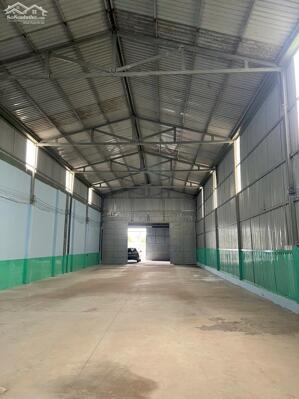 CHO THUÊ XƯỞNG 400m2 GIÁ CHỈ 25tr TẠI NHỊ BÌNH HÓC MÔN