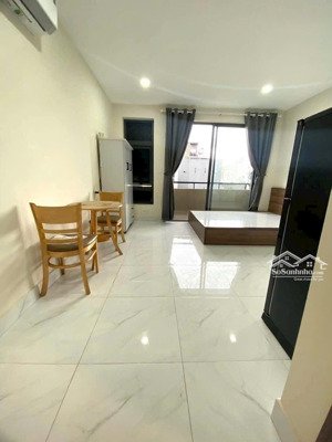 giá 3 triệu/ tháng cho thuê phòng ban công lớn ngay đại học lao động xã hội trung mỹ tây, q12