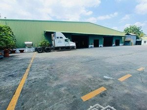 cho thuê xưởng 6.000m² gần ngã 3 mỹ xuân đường container