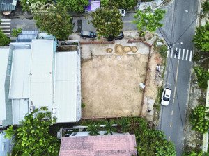 bán đất lô góc: 2 mặt tiền đường mỹ an 17 và mỹ an 18. ngay khán đài pháo hoa. dt 440m. giá 160tr/m