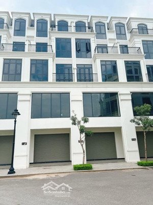 cần bán gấp liền kề phố đi bộ dự án hinode royal park. diện tích 100m2 giá 16,3 tỷ. lh: 
