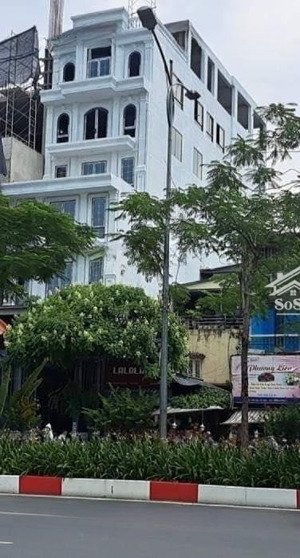 siêu phẩm mp đại cồ việt hbt 195m² mt 6.8m 9t hầm ô tô dòng tiền 250tr/th 155 tỷ