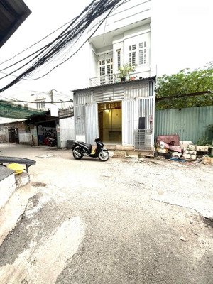 bán nhà mt hẻm thông - 3 tầng - xe hơi qua lại - kinh doanh tự do - quận 7