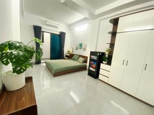 đập hộp ccmn 30m2 bếp tách riêng, full nội thất, ban công thoáng mát, tại đỗ đức dục