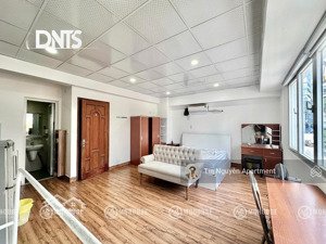 cho thuê căn hộ ngay phố nhật_gần cầu bason_studio 30m2_thang máy_chỉ từ 7tr5