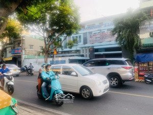 bán nhà chính chủ 2 mặt tiền hẻm (c30m) ra mặt tiền dạ nam quận 8, 78m2, 3 tầng, 10pn, chỉ 9.7 tỷ.