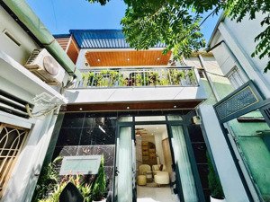 nhà đẹp thích quảng đức-51m²+ sân vườn 39m² 3pn3wc full nt giá 7.4tỷ lh phương