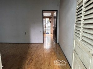 bán nhà đường lý thường kiệt,tân bình. dt 62m2,ngang 4m5x13mx2 tầng. 6,5 tỷ