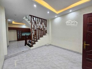 ngõ 68 nguyễn văn linh - cực gần ô tô tránh - 36m chỉ 5.3 tỷ