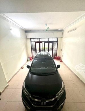 ô tô vào nhà-nhà mới đẹp full nội thất- phố yên hoà