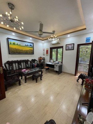 chính chủ chu thuê nhà kđt văn khê 82.5m hoàn thiện, full nội thất