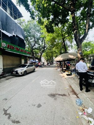 bán nhà mặt phố mai dịch, cầu giấy, 2 mặt kinh doanh, vỉa hè vip, thang máy,71.5m2 7 tầng chỉ 29 tỷ