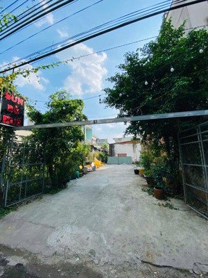 đất đẹp 100m ngang 6m gần bigc go p. đông hòa dĩ an ( p. đông hòa tphcm mới )