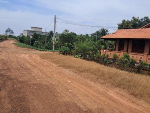 trung an củ chi nhà vườn mặt tiền sông sài gòn tọa lạc xã trung an củ chi. dt __ 1925m thổ cư 500m