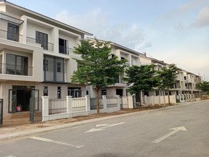 biệt thự song lập 200 m² vsip từ sơn giá gốc 13,8 tỷ, vay 70%, f0