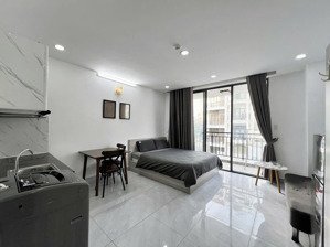 cho thuê căn hộ 32m2 ban công, thang máy, hầm xe rộng ngay mặt tiền đường nguyễn văn đậu