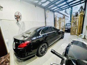 oto vào nhà- sân trước- sân sau -thang máy -full nội thất -sát time city