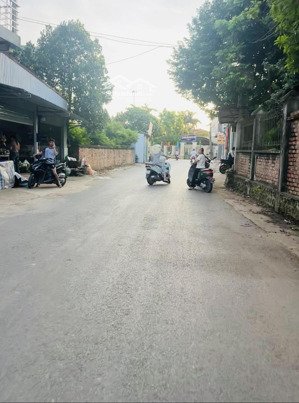 bán lô 160m tại phú cát , quốc oai , hn , đất đẹp vuông vắn xung quanh đầy đủ tiện ích