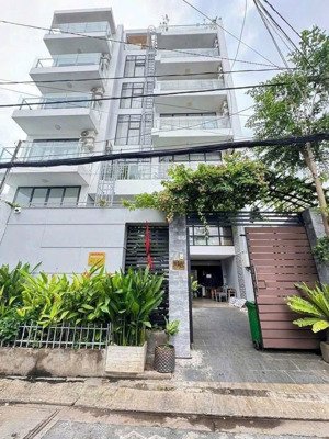 bán siêu phẩm chdv thảo điền , quận 2 thu nhập 2.5 tỷ/năm. giá bán nhanh 75 tỷ về 65 tỷ