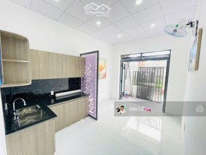 bán nhà mới phước long nam nha trang
- hẻm 3m 2 xe máy né nhau -ra đường phước long tầm 100m .
