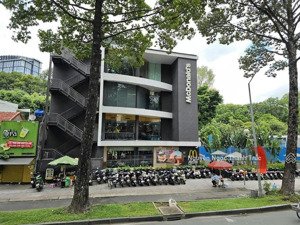 cho thuê góc 2mt sát đường hàm nghi quận 1 gần trần hưng đạo