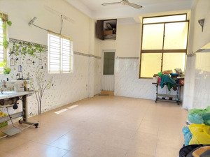 bán nhà 4 tầng 4x22m - 5pn 5wc . hẻm đẹp 6m . khu thoại ngọc hầu gần mũi tàu . tiện làm chdv