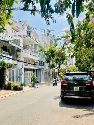 bán nhà riêng-xe hơi đau trong nhà - hẻm 8m - 4m5 dài 17 - 4 tầng - trung tâm quận 7-10ty nhỉnh