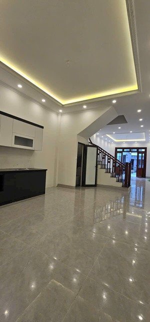 bán nhà phúc lợi ,75m_5 ngủ,mới tinh,gần ô tô,chỉ 8.2 tỷ