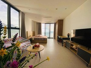 cho thuê căn hộ 1pn+, đầy đủ nội thất, view biển rất đẹp, toà nhà scenia bay nha trang