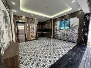 bán căn nhà 50m2 xây dựng 5 tầng thang máy, điều hoà âm trần tại việt hưng giá chỉ hơn 7 tỷ