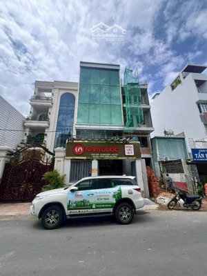 bán nhà góc 2 mặt tiền đường khu phan văn trị. dt 324m2 (9x36m), 8 tầng, hđt 170tr/th. giá 88 tỷ tl