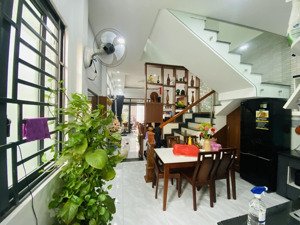 bán nhà mới 2 tầng 54.1m² (4.15 x 13.05m) 3pn ngay phố ẩm thực nguyễn nhữ lãm giá 7.399 tỷ.