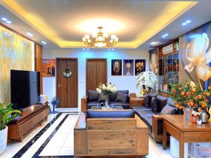 bán nhà đẹp gần phố xuân thuỷ , trần quốc vượng, gần trường đh sư phạm : dt 50m x6t, 6 ngủ