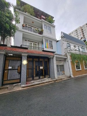 mặt tiền vip phường 2 khu sân bay 3 tầng, 183m2 chỉ 32.8 tỷ