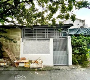 bán nhà c4, ở ngay - hxh 6m thông - đường 379, tnp a, q.9 - 60m2 - sổ riêng vuông đẹp - giá rẻ 4.5