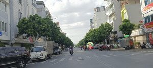 hiếm! bán đất gia thượng, 120m2, mt rộng, 2 mặt thoáng vĩnh viễn, ôtô tránh, giá cực rẻ