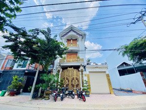 bán căn biệt thự 1t2l có thang máy mới keng ngay song ngữ lạc hồng chỉ 12,5 tỷ