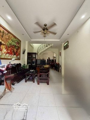 bán nhà tại tứ hiệp, thanh trì, giá 6.x tỷ diện tích sổ: 47,3 m diện tích thực tế: 52m