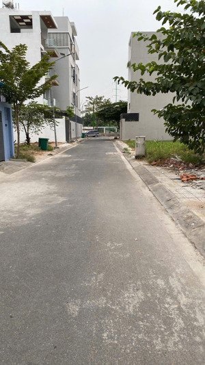 lô đất rẻ. ngô chí quốc . sổ riêng 112m