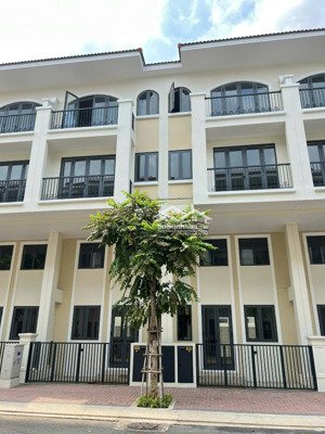 nhà phố sen nsg hướng đông dt 5x12, giá tốt nhất 6,8tỷ, nhận nhà và sổ hồng ngay, vay nh 70%