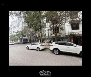 yên phúc.siêu lô góc.phân lô.vỉ hè rộng.kinh doanh.ô tô tránh đỗ.trung tâm sầm uất.
dt:135m2 4/ tần