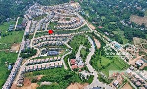 bán nhanh căn biệt thự đẹp nhất mặt hồ thiên nga. giá 7,999 tỷ.