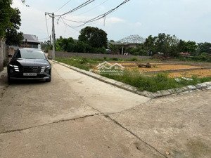 cần bán gấp lô đất full thổ cư 100m2 tại sóc sơn hơn 900 triệu. ô tô vào đất đường rộng 5m. nở hậu