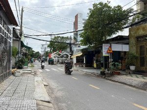 gấp bán nhà 2 mặt tiền kinh doanh ngay chợ gò xoài dt 8.2 x 22m vuông a4 chỉ nhỉnh 21 tỷ