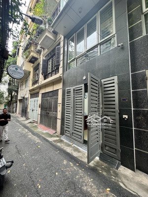 phân lô hoàng quốc việt, cầu giấy ô tô, kinh doanh, ngõ thông.