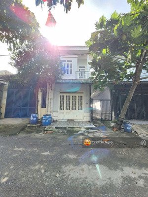 bán nhà 1t1l có 4 phòng trọ+1 kiot kdc trường sơn,p.bình chuẩn ,112m2 ,đường 13m thông.giá 2 tỷ 850