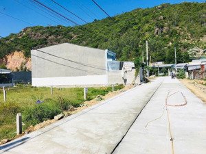 bán đất kdc hòn thơm - xuân ngọc - p tây nha trang 100m2 ngang 5m - giá 1,85 tỷ