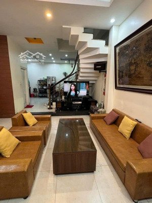 bán nhà phân lô 60m², 4 tầng giá 16,6 tỷ, đẹp như biệt thự