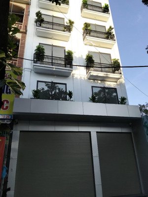 mặt phố - lô góc - mặt tiền 8.8m - diện tích 30m - 2 tầng - gía chào 11.5 tỷ